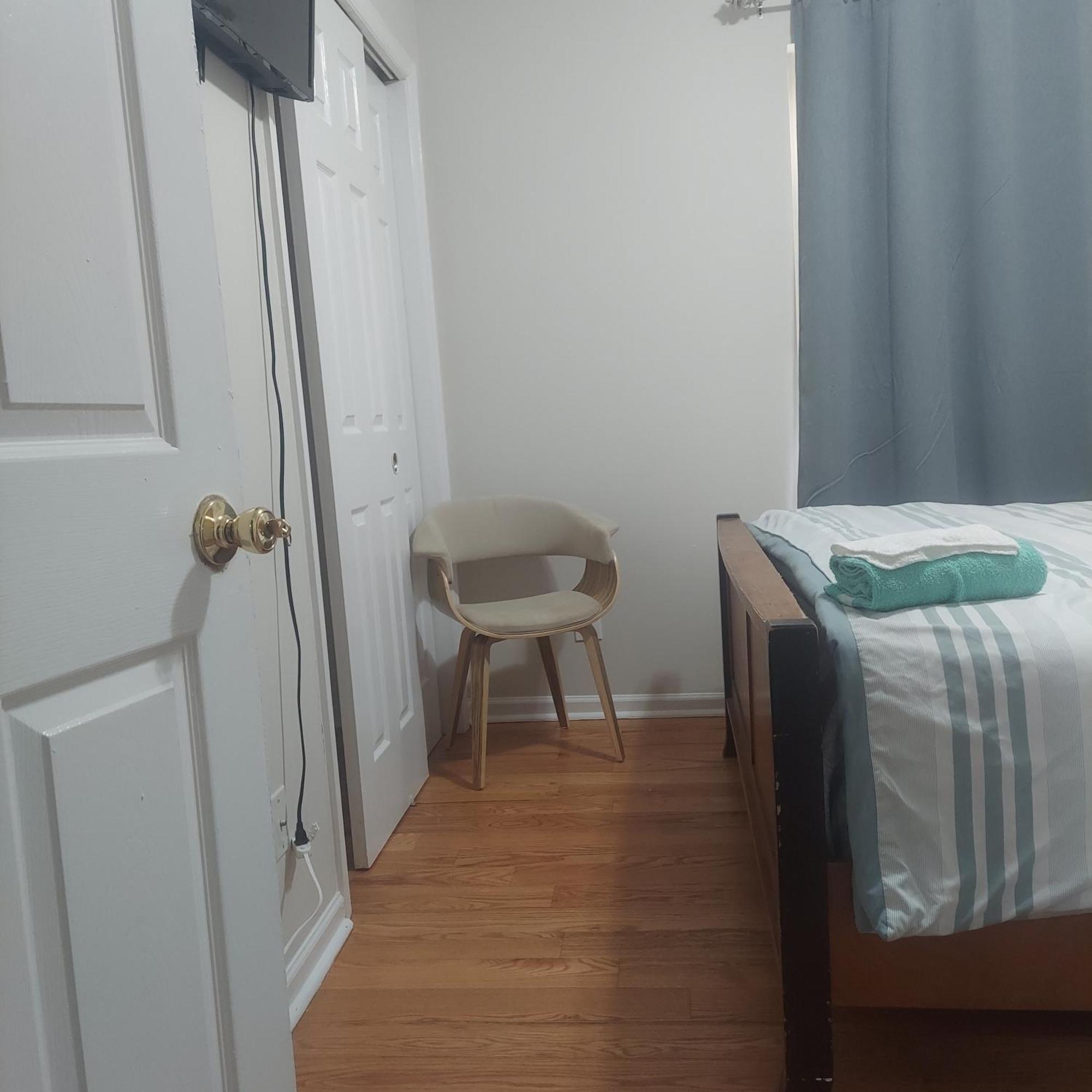 Cosy Bedroom 12Mins To Airport Prudential Njit Umdj Penn Station Newark Exteriör bild